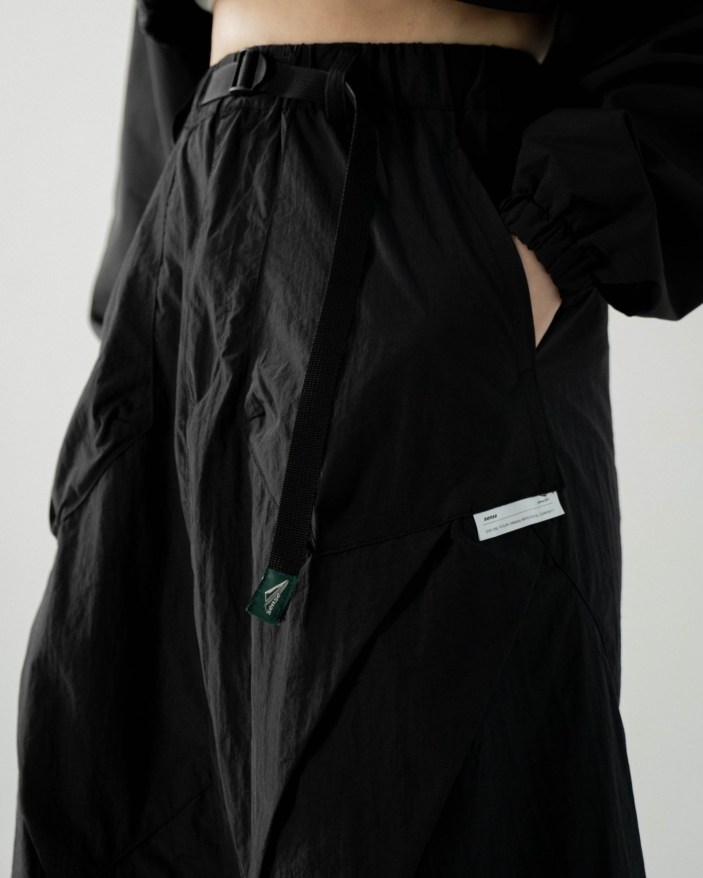 
                  
                    Parachute Straight Skirt Black【L23-27BK】
                  
                