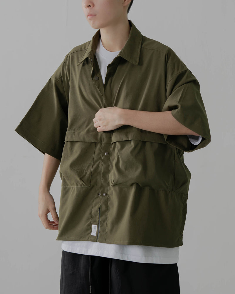 
                  
                    Flad Pocket Shirts Olive【M23-05OL】
                  
                