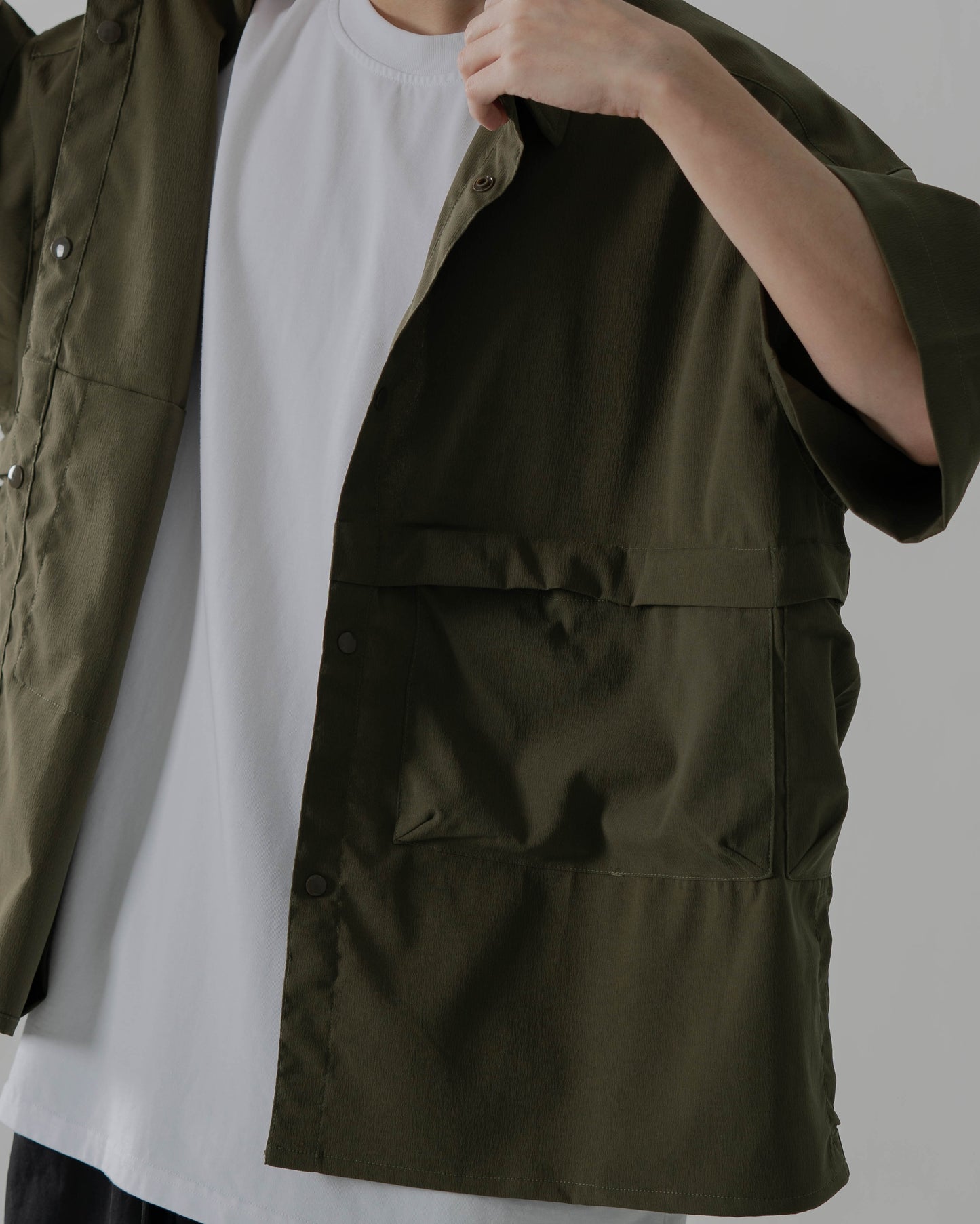 
                  
                    Flad Pocket Shirts Olive【M23-05OL】
                  
                