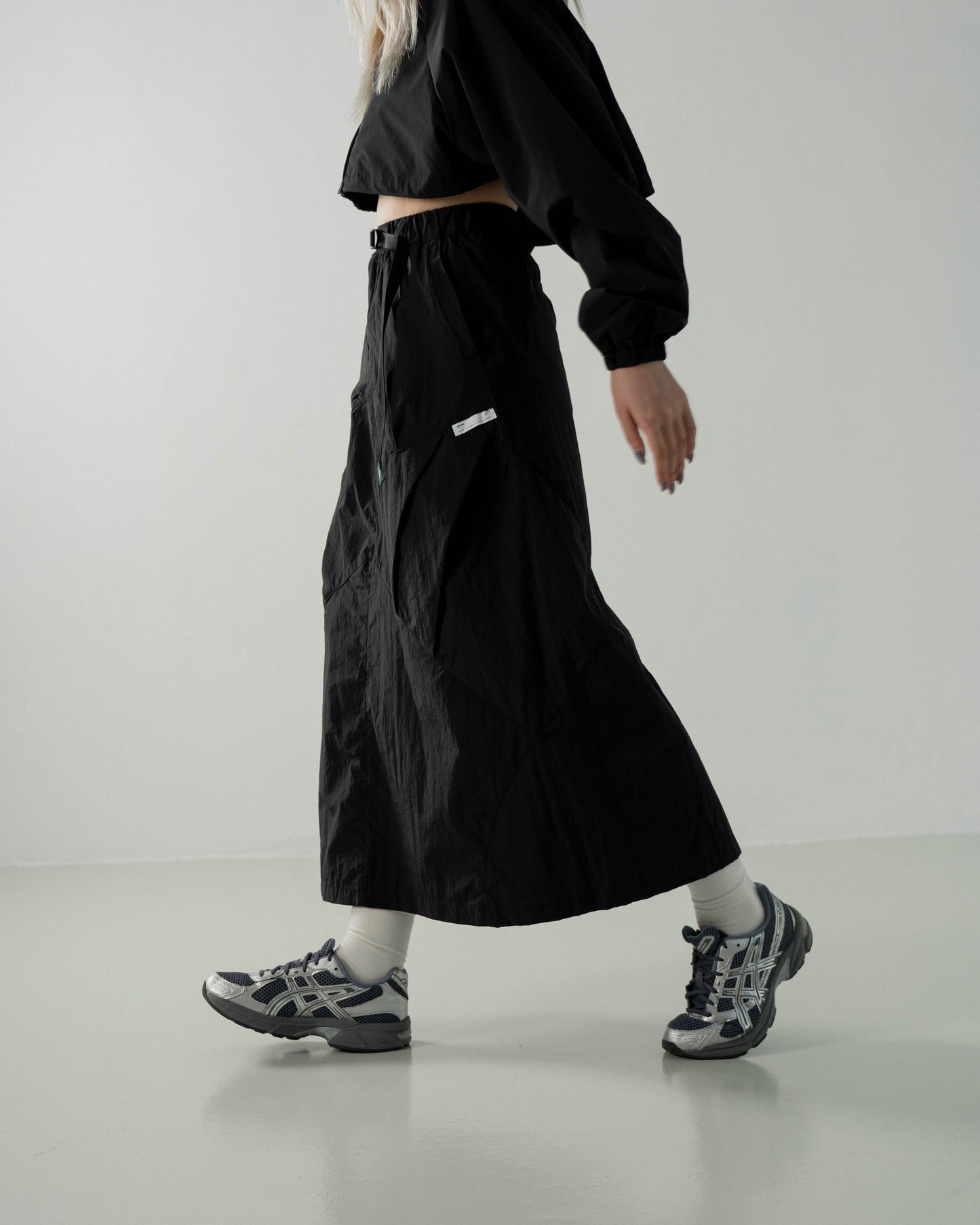 
                  
                    Parachute Straight Skirt Black【L23-27BK】
                  
                