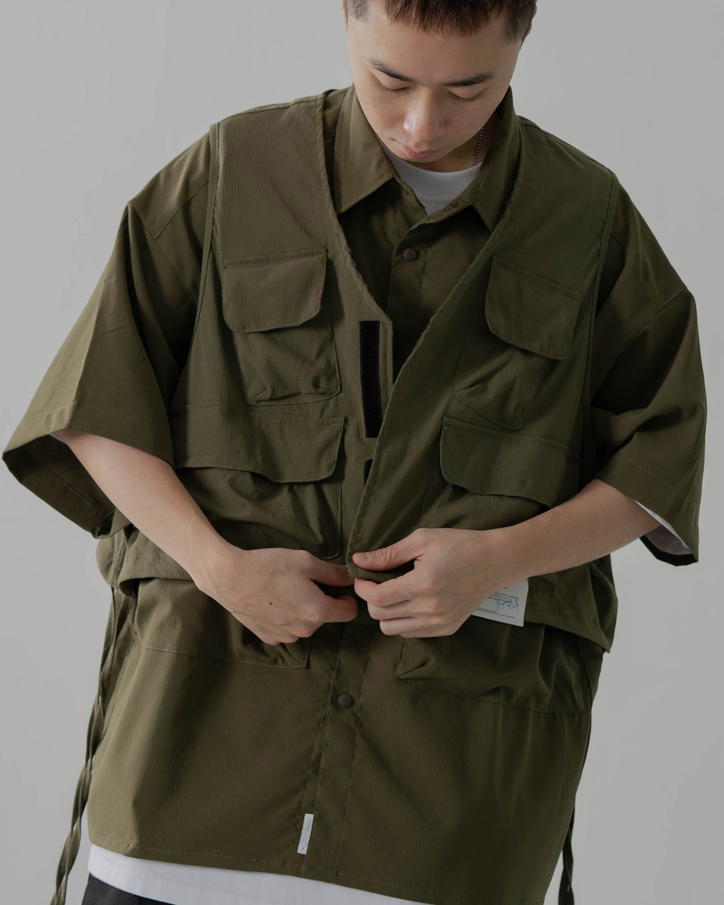 
                  
                    Half Cut Vest Olive【M23-06OL】
                  
                