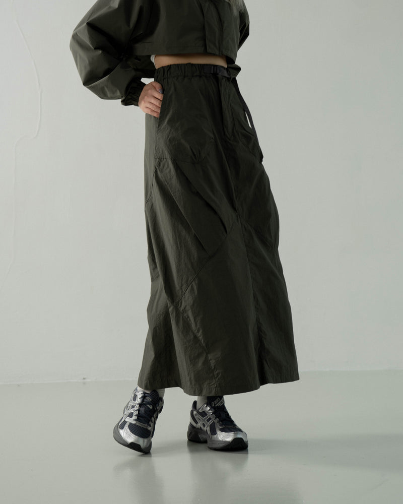 
                  
                    Parachute Straight Skirt Green【L23-27GN】
                  
                