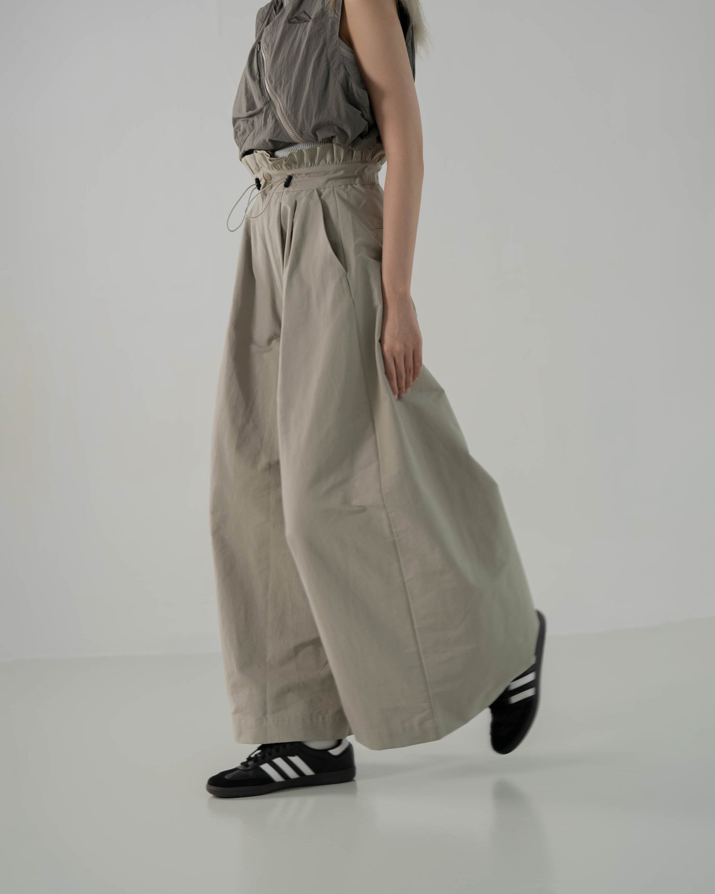 
                  
                    Waffle High Waist Pants Khaki【L23-11KA】
                  
                