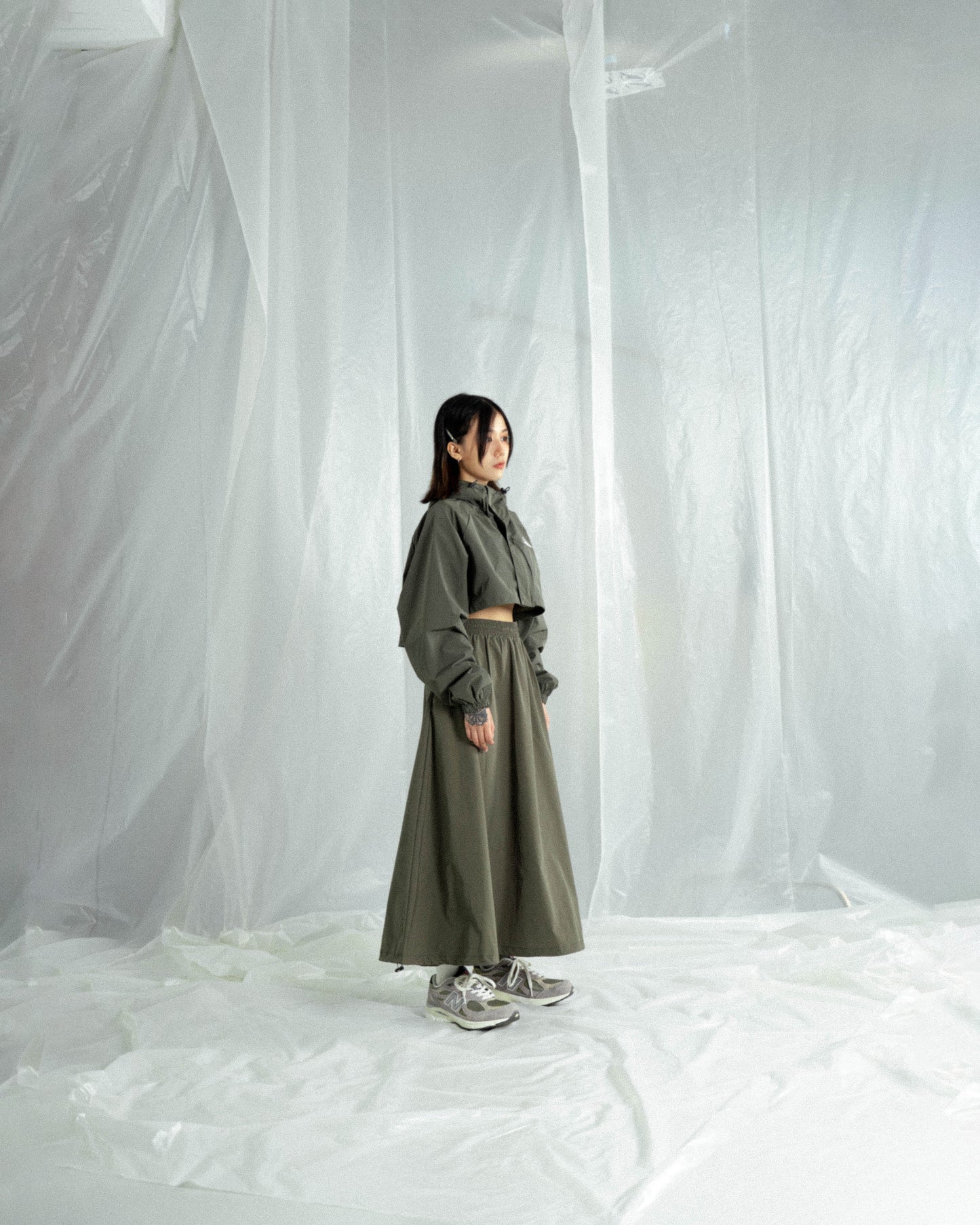 
                  
                    Cropped Hooded Jacket Olive 【L23-37OL】
                  
                
