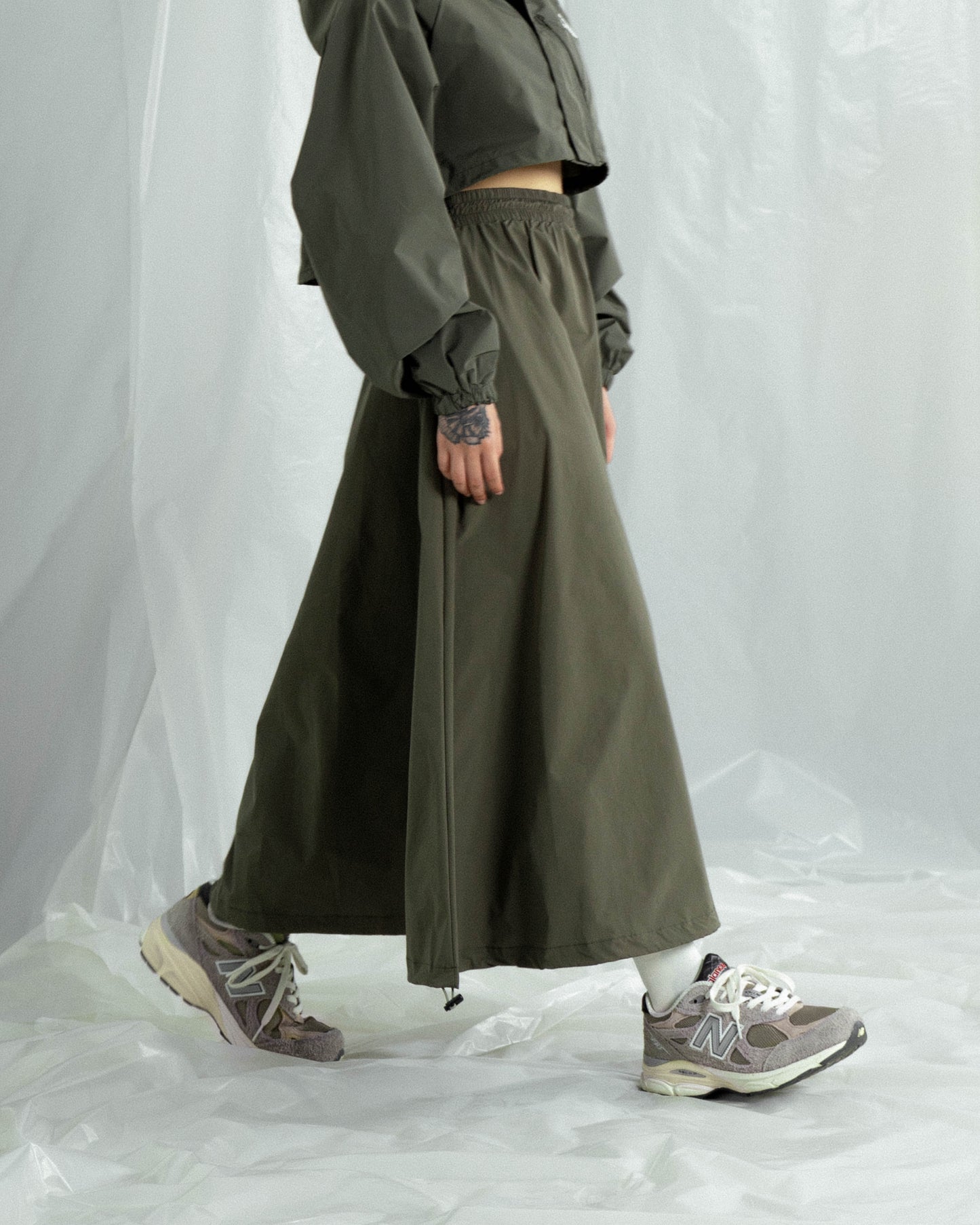 
                  
                    Cropped Hooded Jacket Olive 【L23-37OL】
                  
                