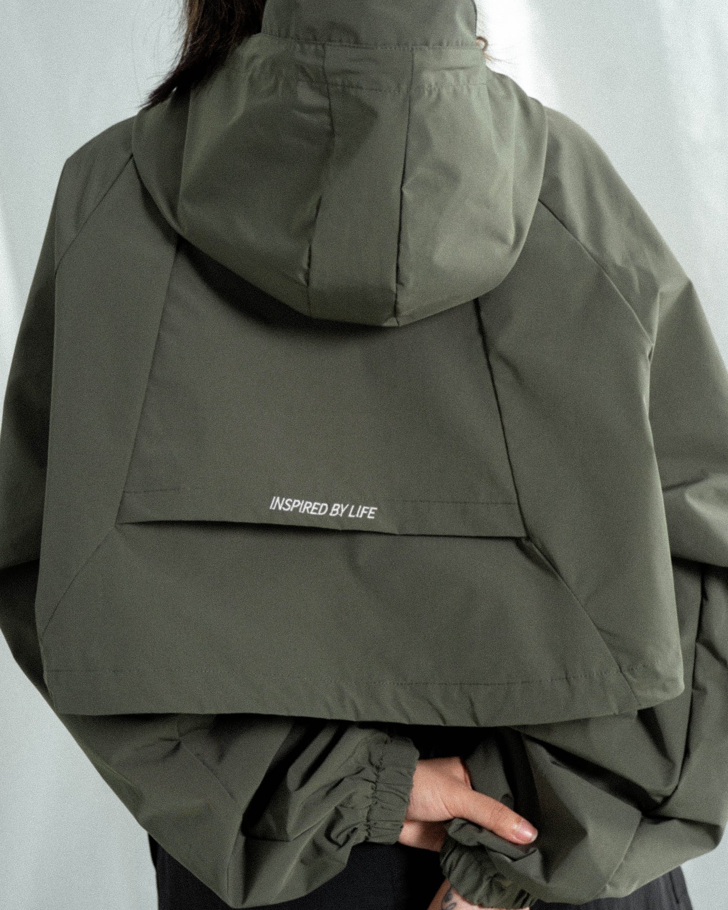 
                  
                    Cropped Hooded Jacket Olive 【L23-37OL】
                  
                