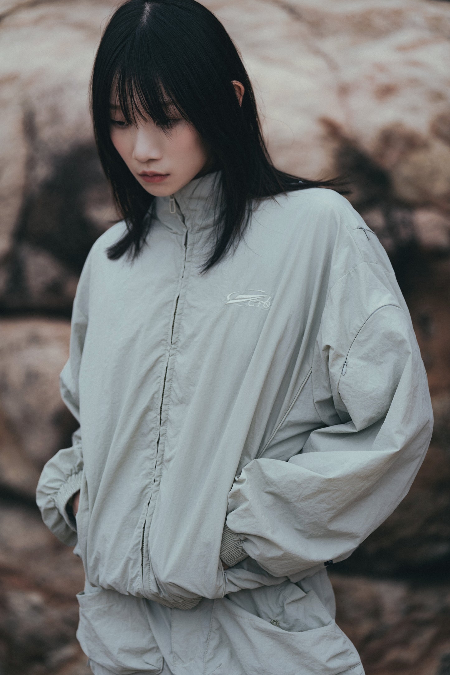 
                  
                    octo gambol x sense Fissure Technical Jacket Ivory【S25-OS-WJIY】
                  
                