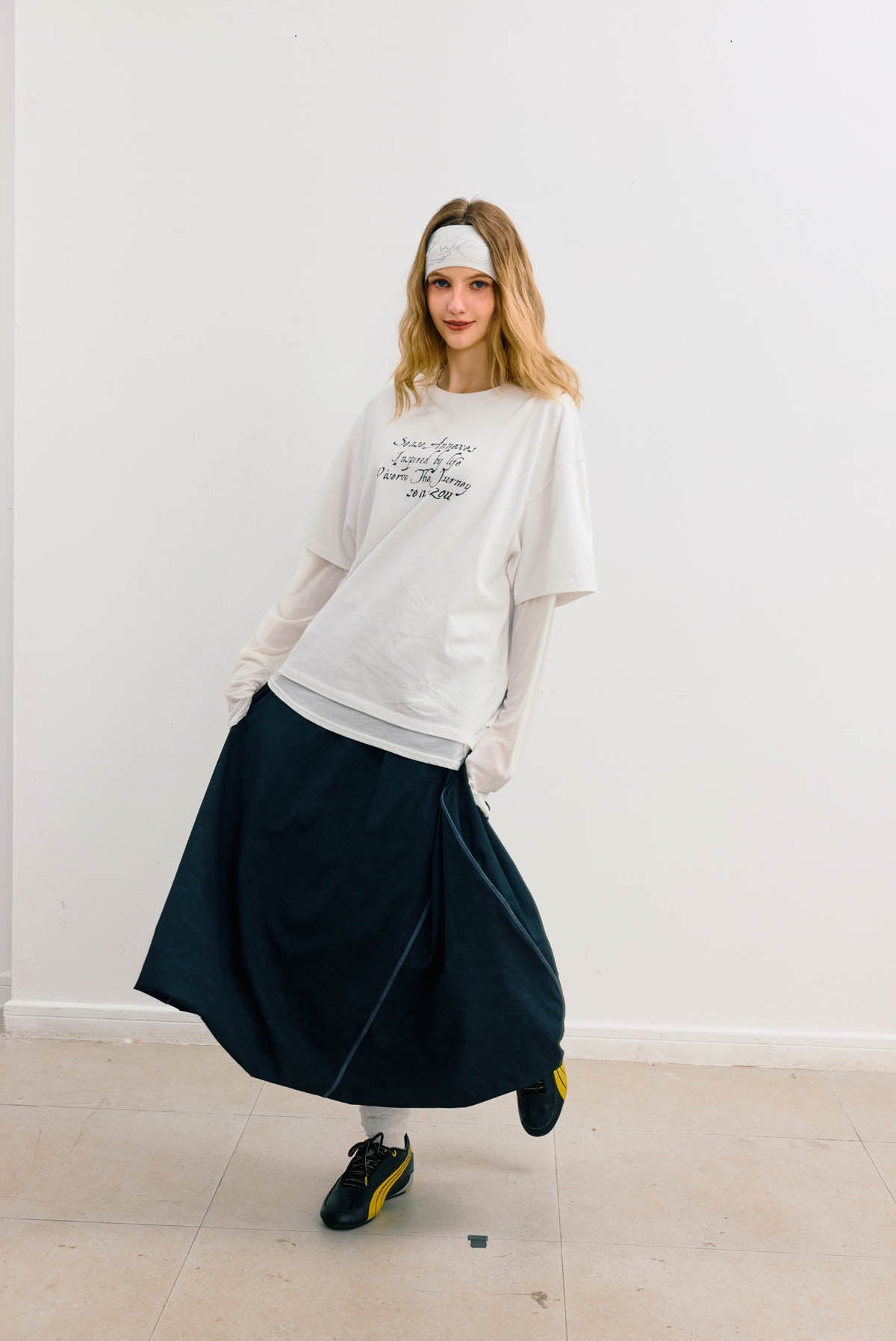 
                  
                    Script Print Tee White【L26-T06WH】
                  
                