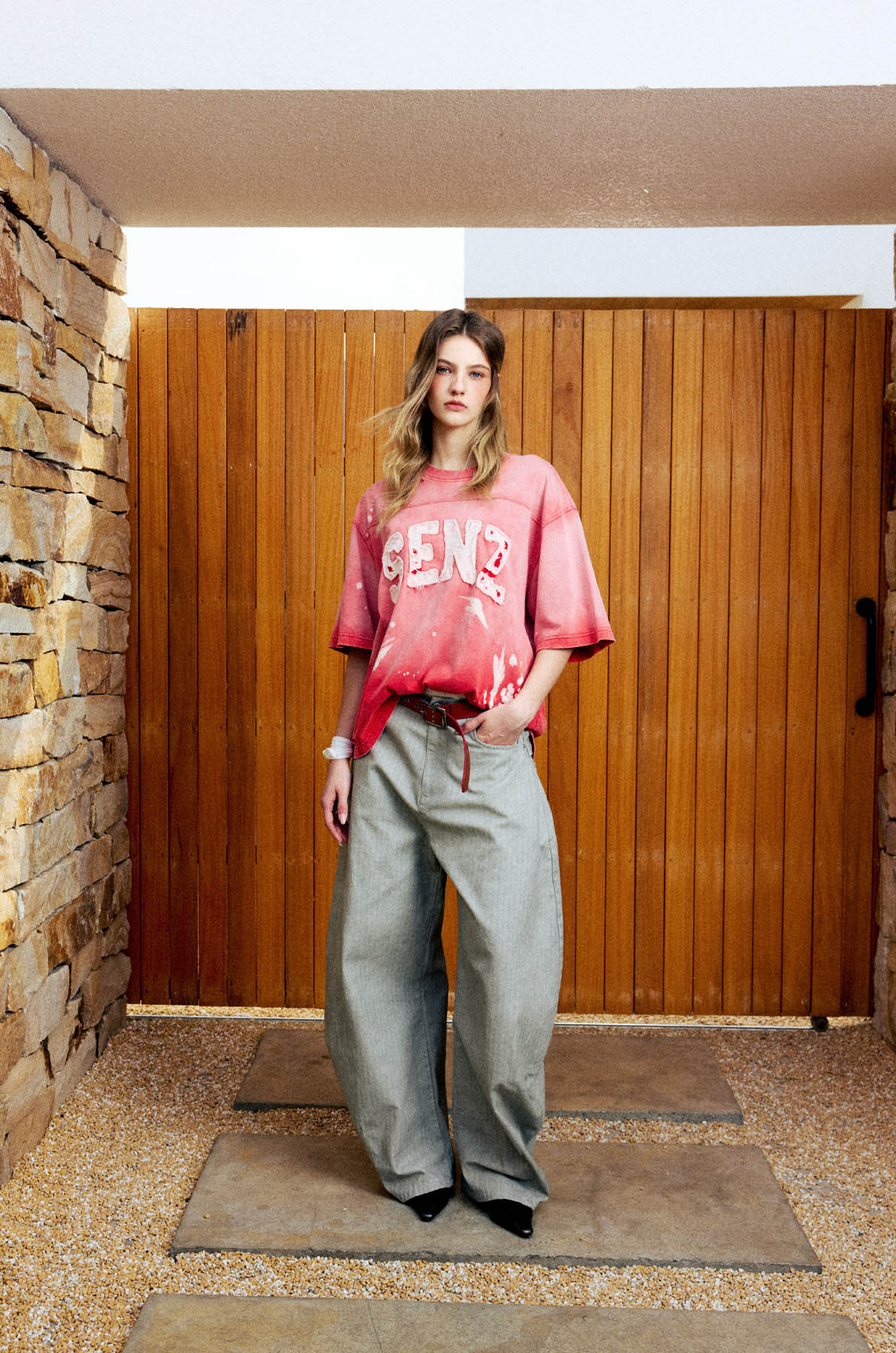 
                  
                    Embroidered Barrel Leg Pants Light Grey【L26-10LG】
                  
                