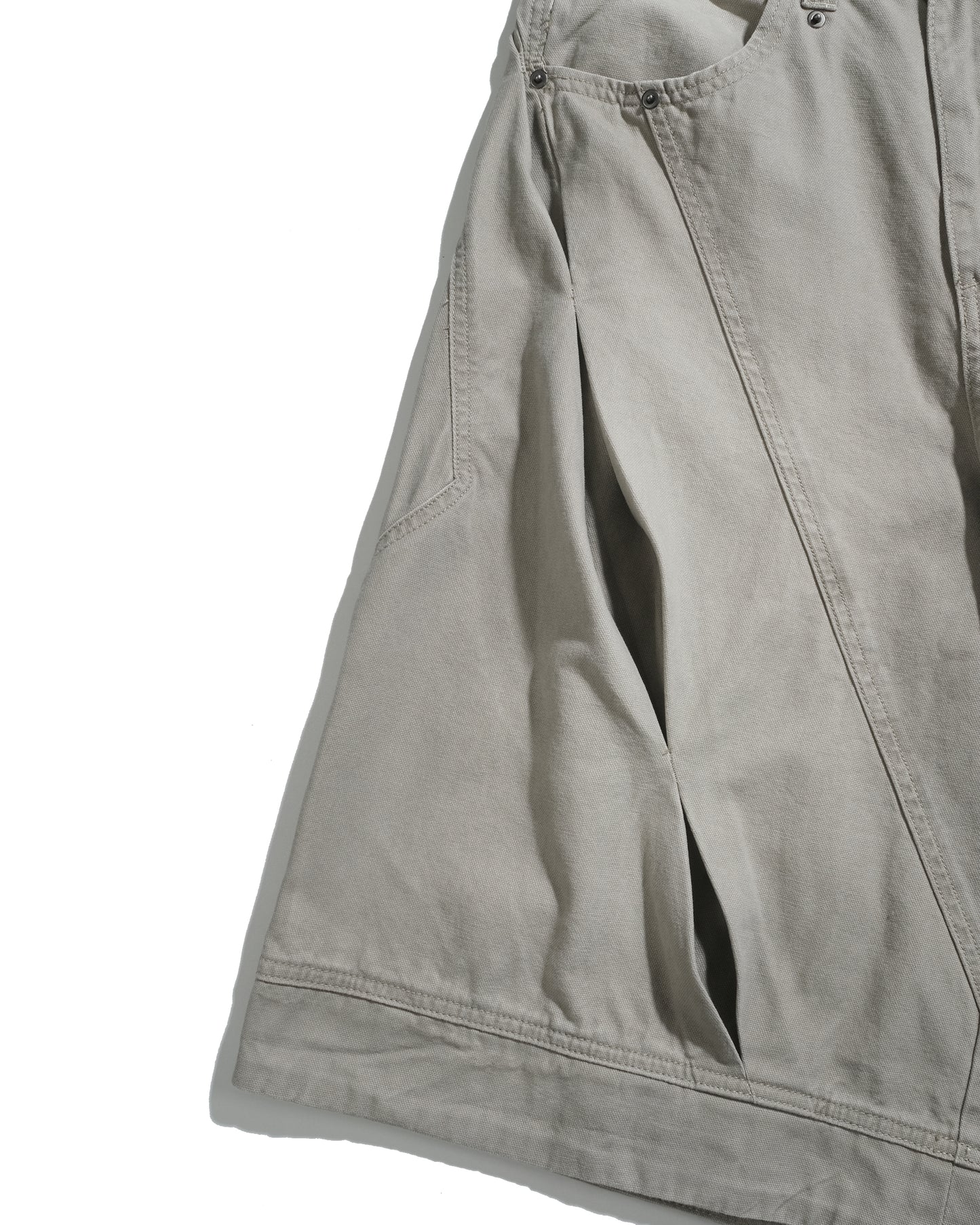 
                  
                    Octo x Sense Phase Wide Shorts Ivory【S26-OS-SIY】
                  
                