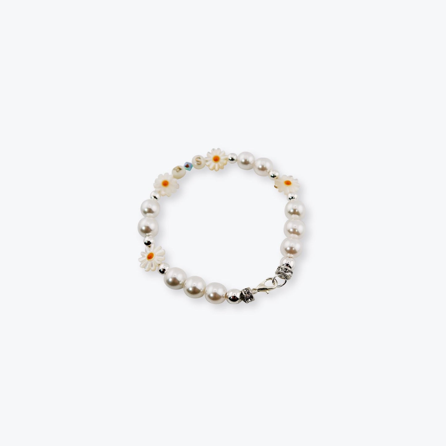 
                  
                    White Pearl With Four Flowers Bracelet 【SFX-026-WHX】
                  
                