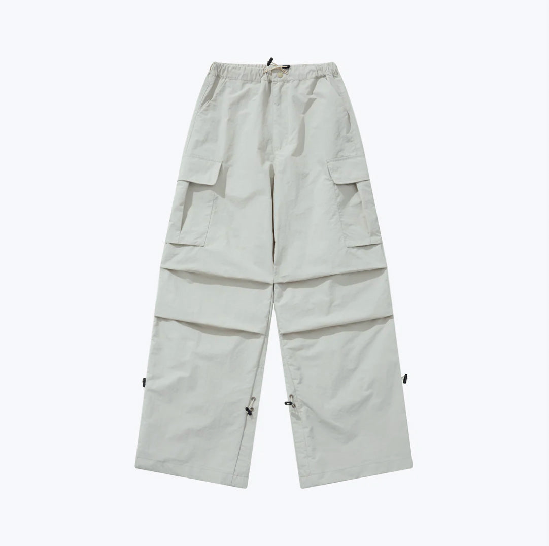 
                  
                    Wide Cut Parachute Cargo Pants Ivory【L23-38Iv】
                  
                