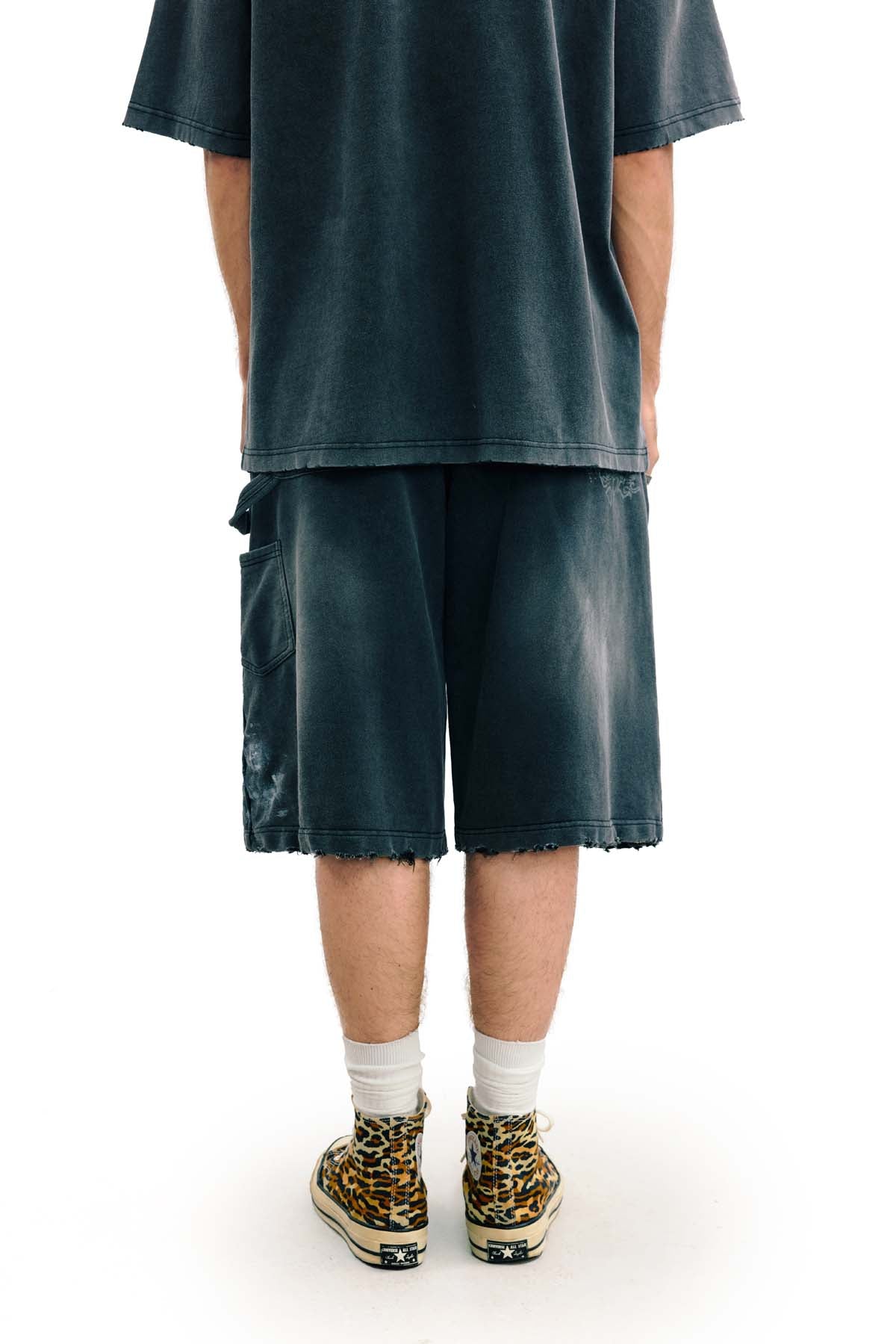 
                  
                    Drip Distressed Cotton Shorts Black【M26-06BK】
                  
                