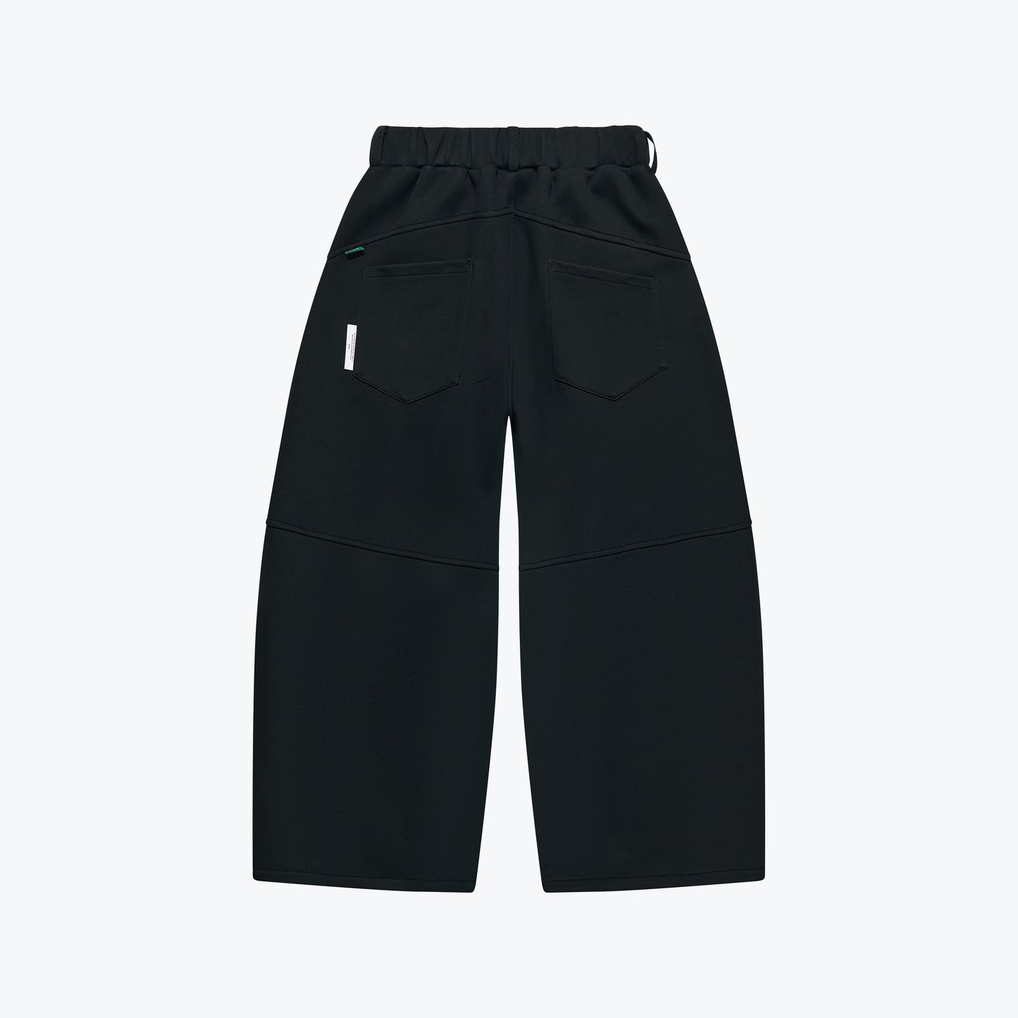 
                  
                    Wide Curved Sweat Pants Black【M26-13BK】
                  
                