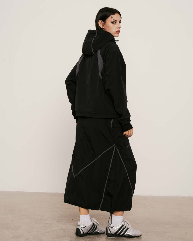 
                  
                    Paneled Lightweight Layer Skirt Black【L25-38BK】
                  
                