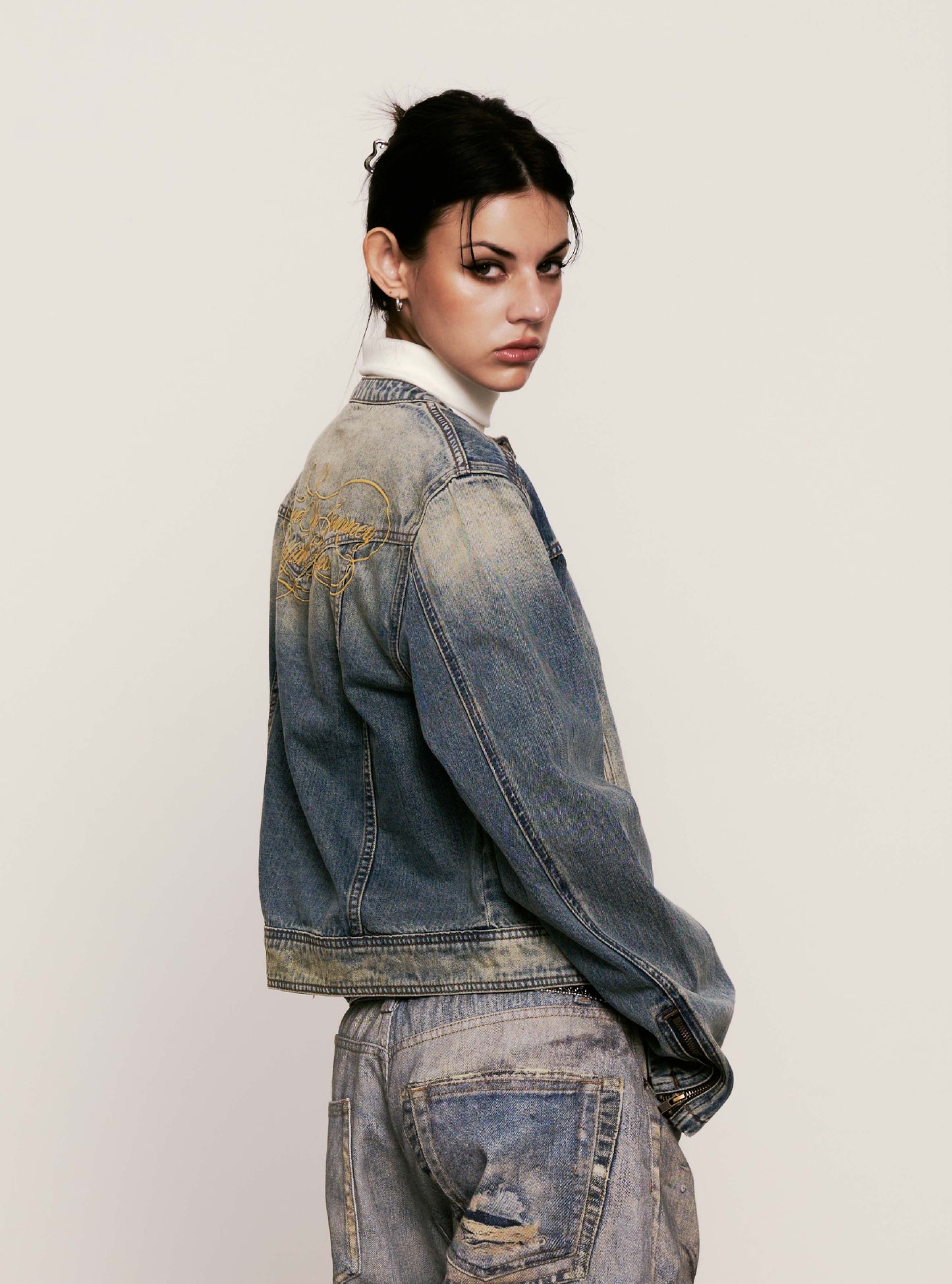 
                  
                    Embroidered Moto Denim Jacket Light Indigo【L25-44LI】
                  
                