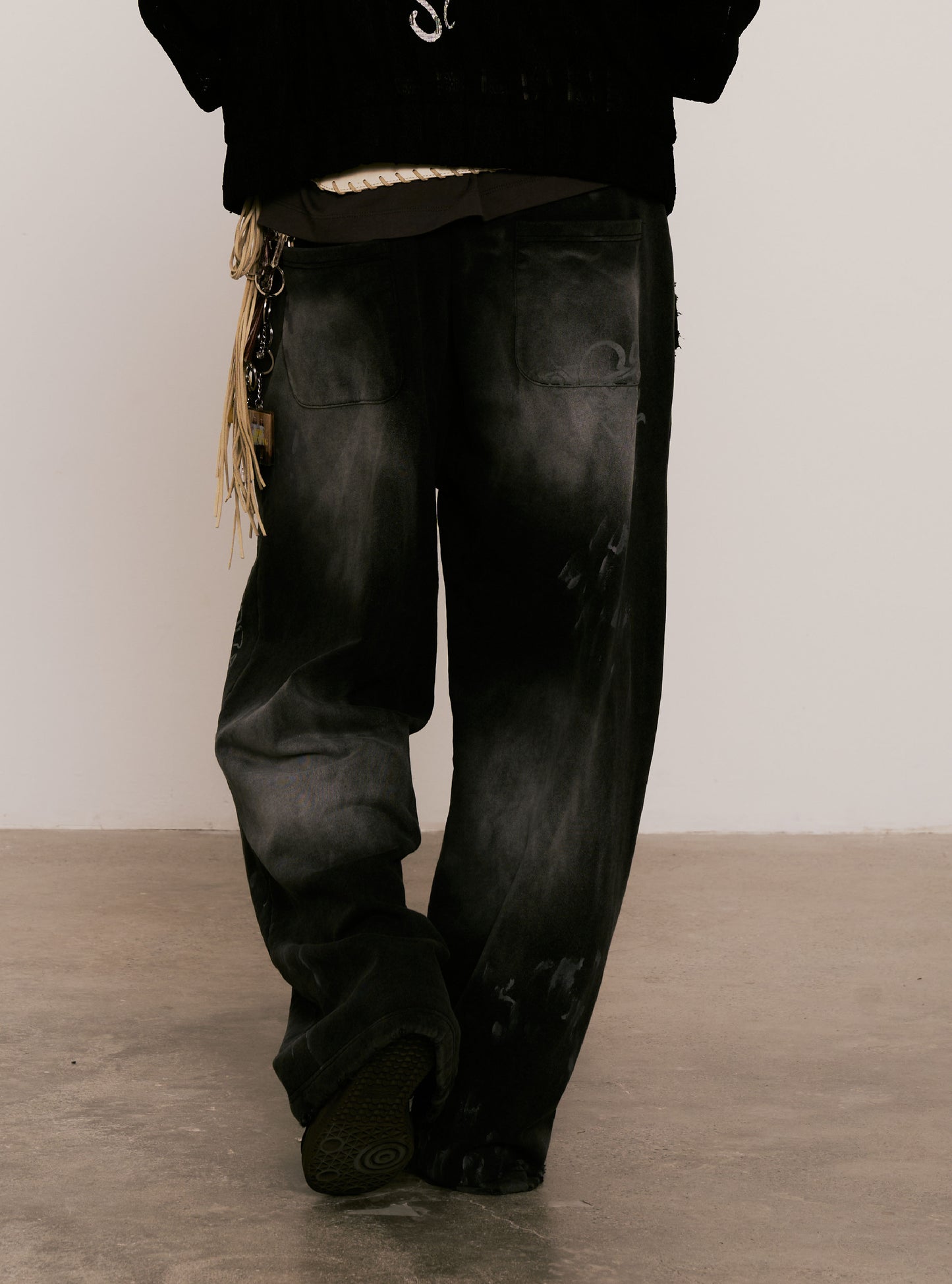 
                  
                    Sun Faded Sweat Pants Coal Black【M25-38CB】
                  
                