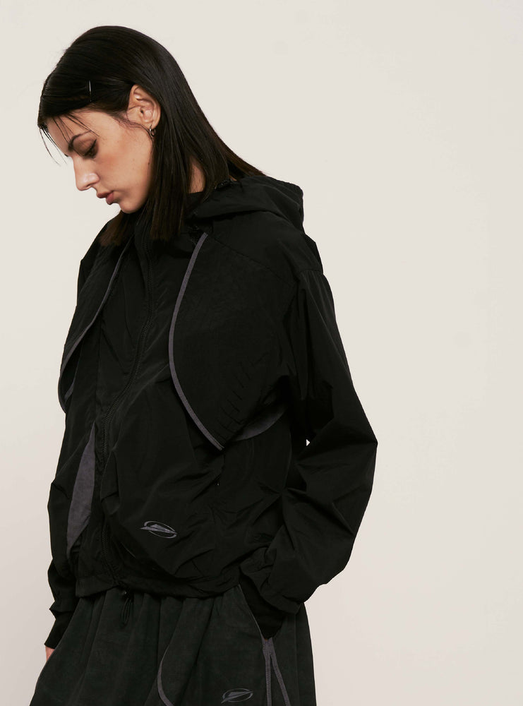 
                  
                    Paneled Lightweight Hooded Jacket Black【L25-39BK】
                  
                