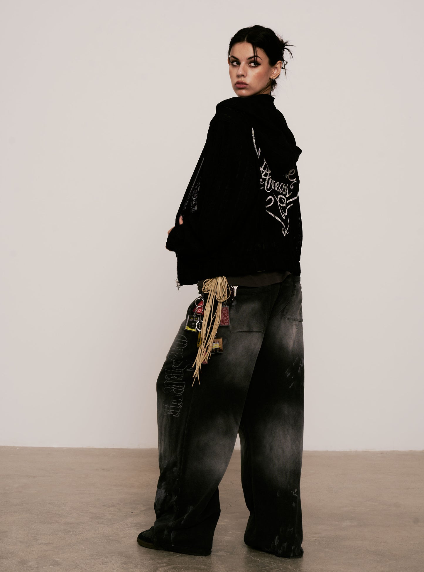 
                  
                    Sun Faded Sweat Pants Coal Black【M25-38CB】
                  
                