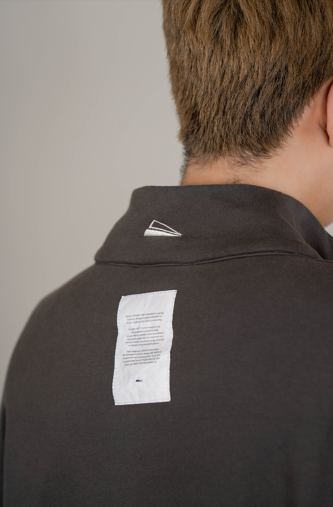 
                  
                    Half Zip Crew Neck Grey【M22-43GY】
                  
                