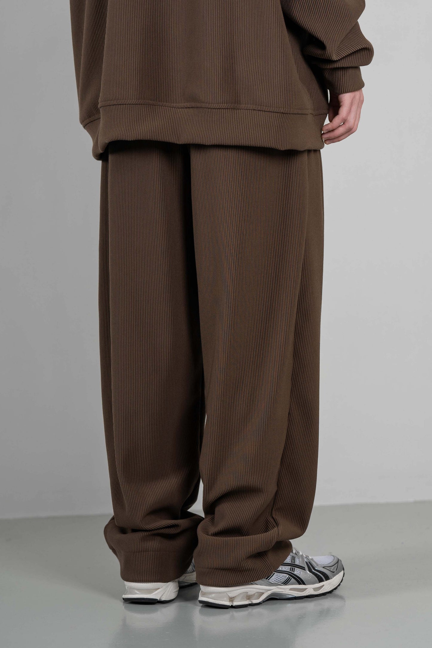 
                  
                    Pleats Wide Cut Pants Brown【M22-53BR】
                  
                