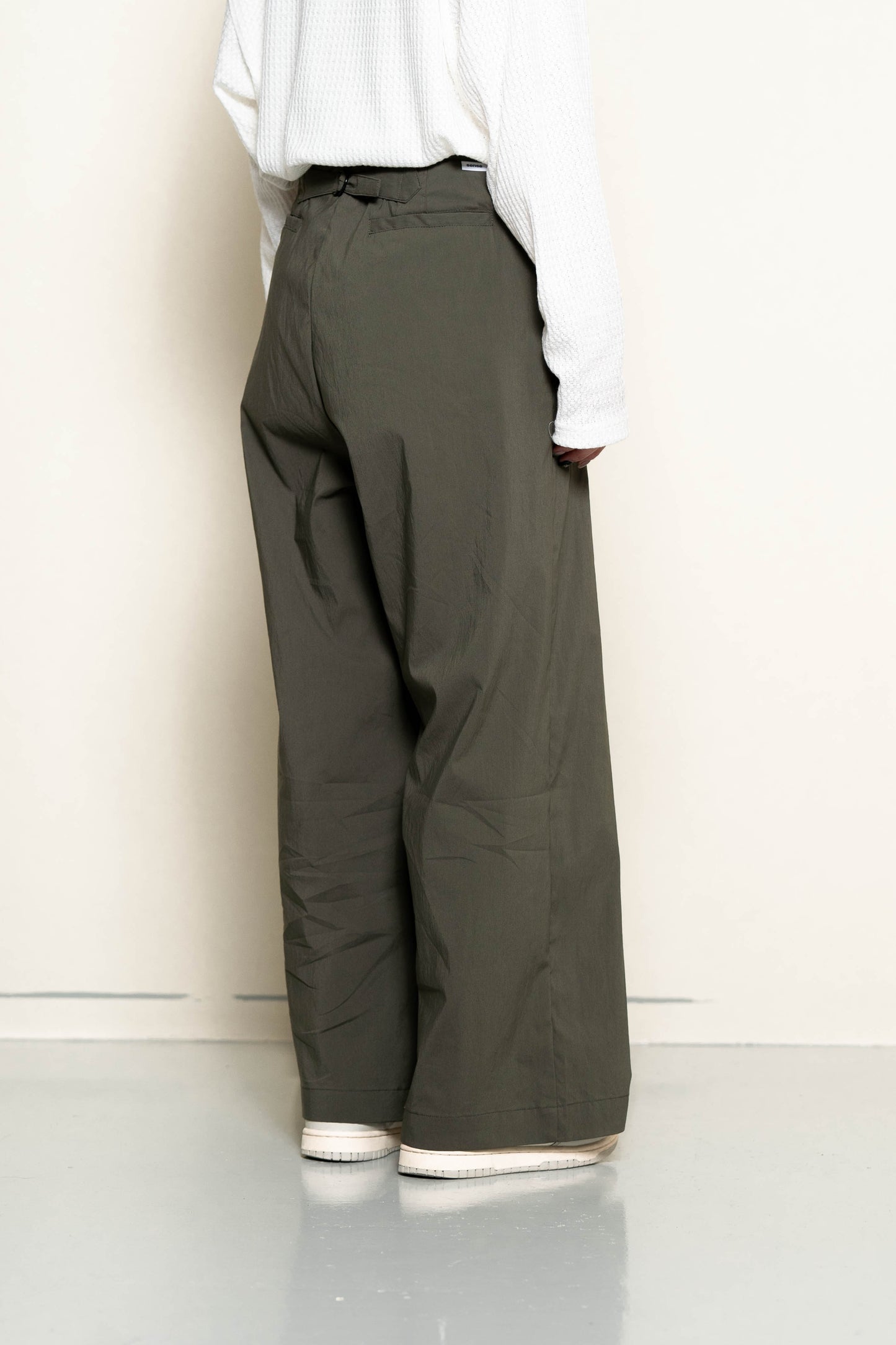 
                  
                    High Waist Wide Cut Pants Olive【L22-16ol】
                  
                
