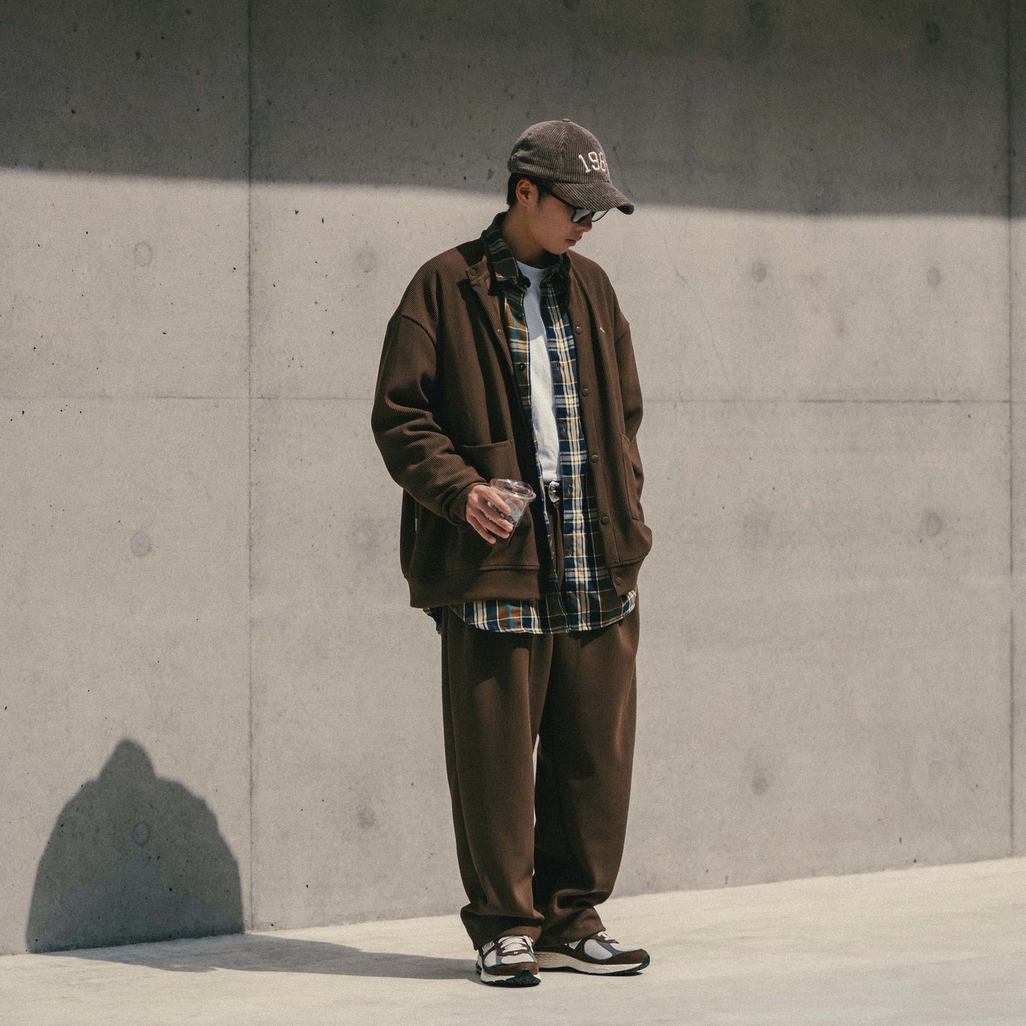 
                  
                    Pleats Wide Cut Pants Brown【M22-53BR】
                  
                