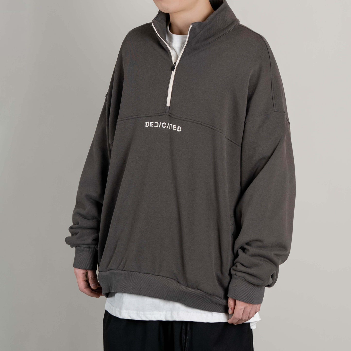 
                  
                    Half Zip Crew Neck Grey【M22-43GY】
                  
                