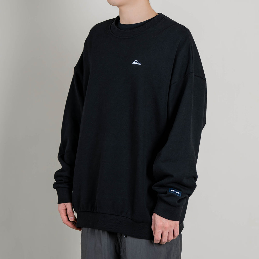 
                  
                    Embroidery Crew Neck Black【M22-52BK】
                  
                