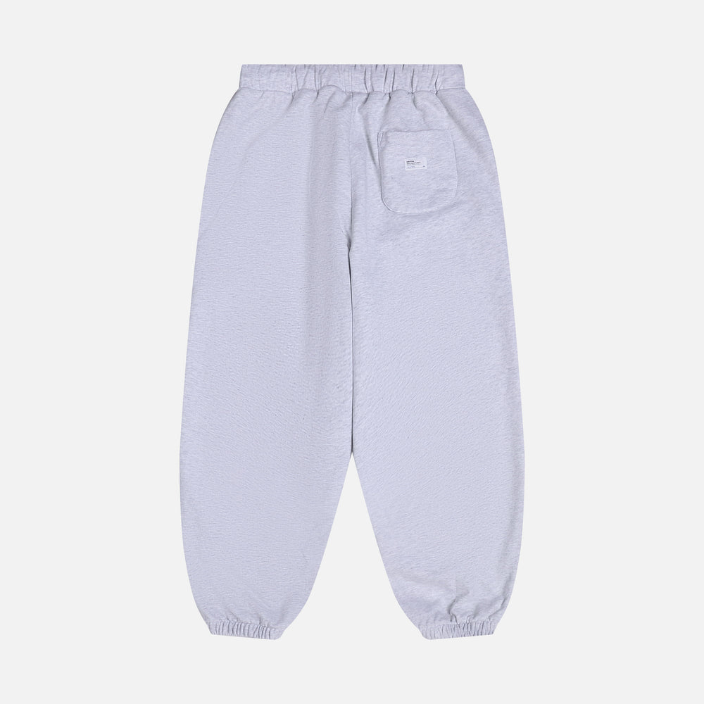 
                  
                    Tech Sweat Pants Light Grey【M22-55LG】
                  
                