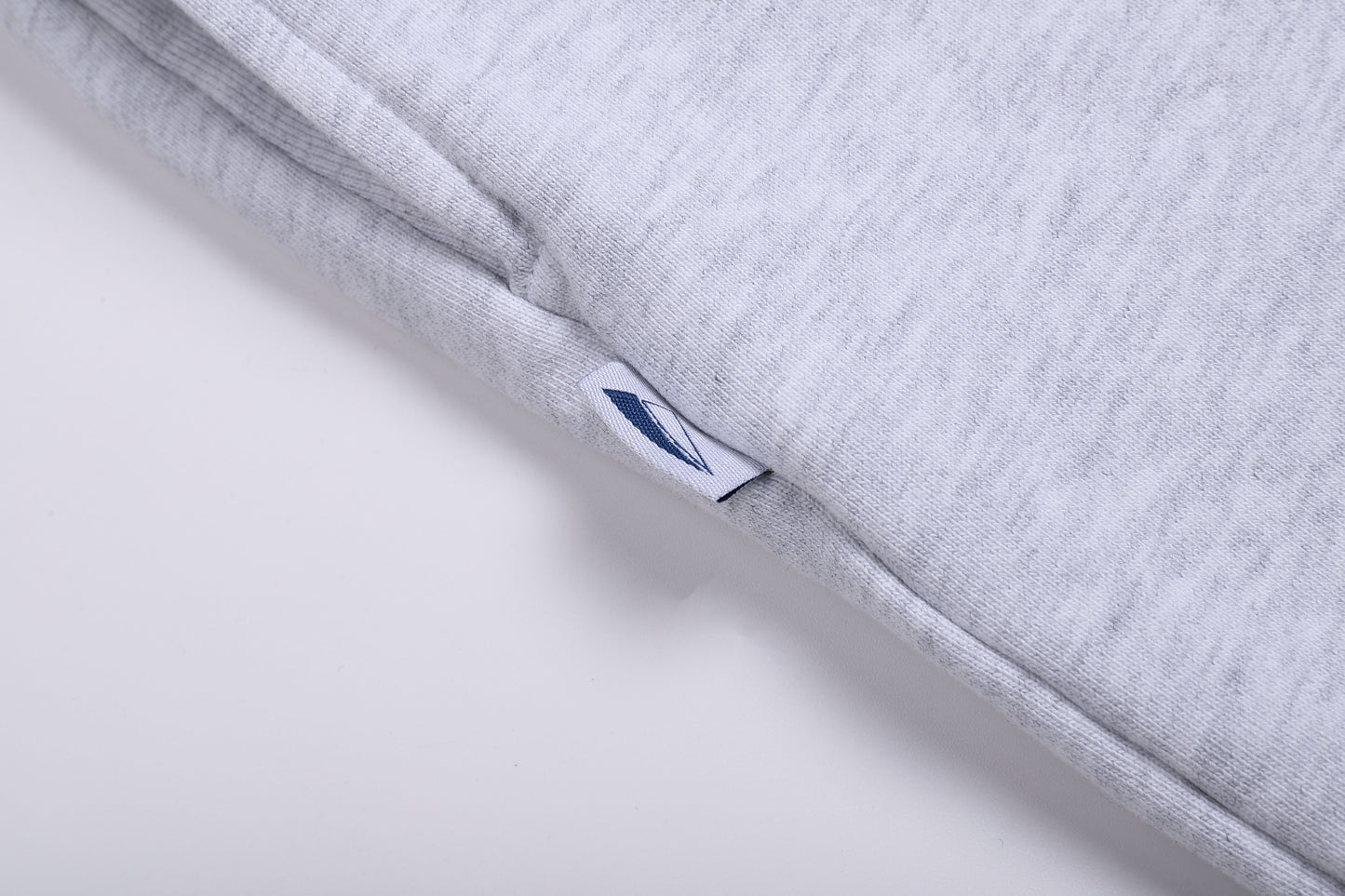
                  
                    Tech Sweat Pants Light Grey【M22-55LG】
                  
                