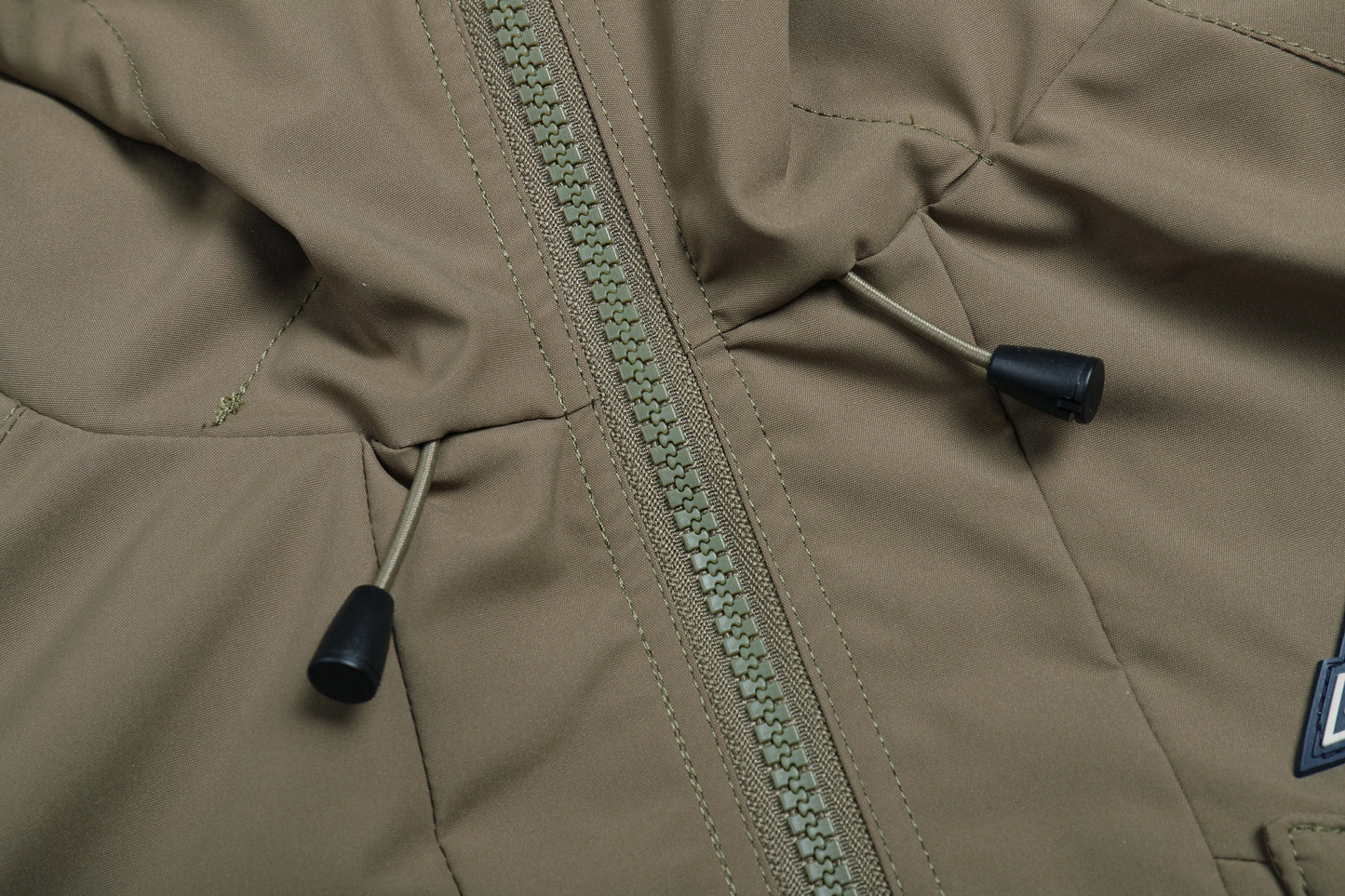 
                  
                    Tech Windbreaker Jacket Grey【M22-32GY】
                  
                