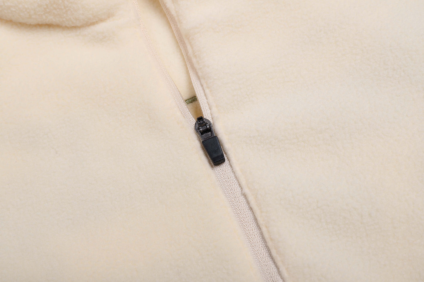 
                  
                    Embroidery Polar Fleece Pullover Blue【L22-38BL】
                  
                