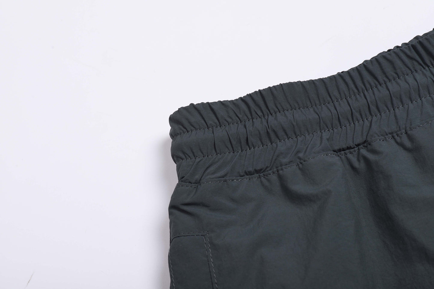 
                  
                    Tech Track Pants Grey【M22-45GY】
                  
                