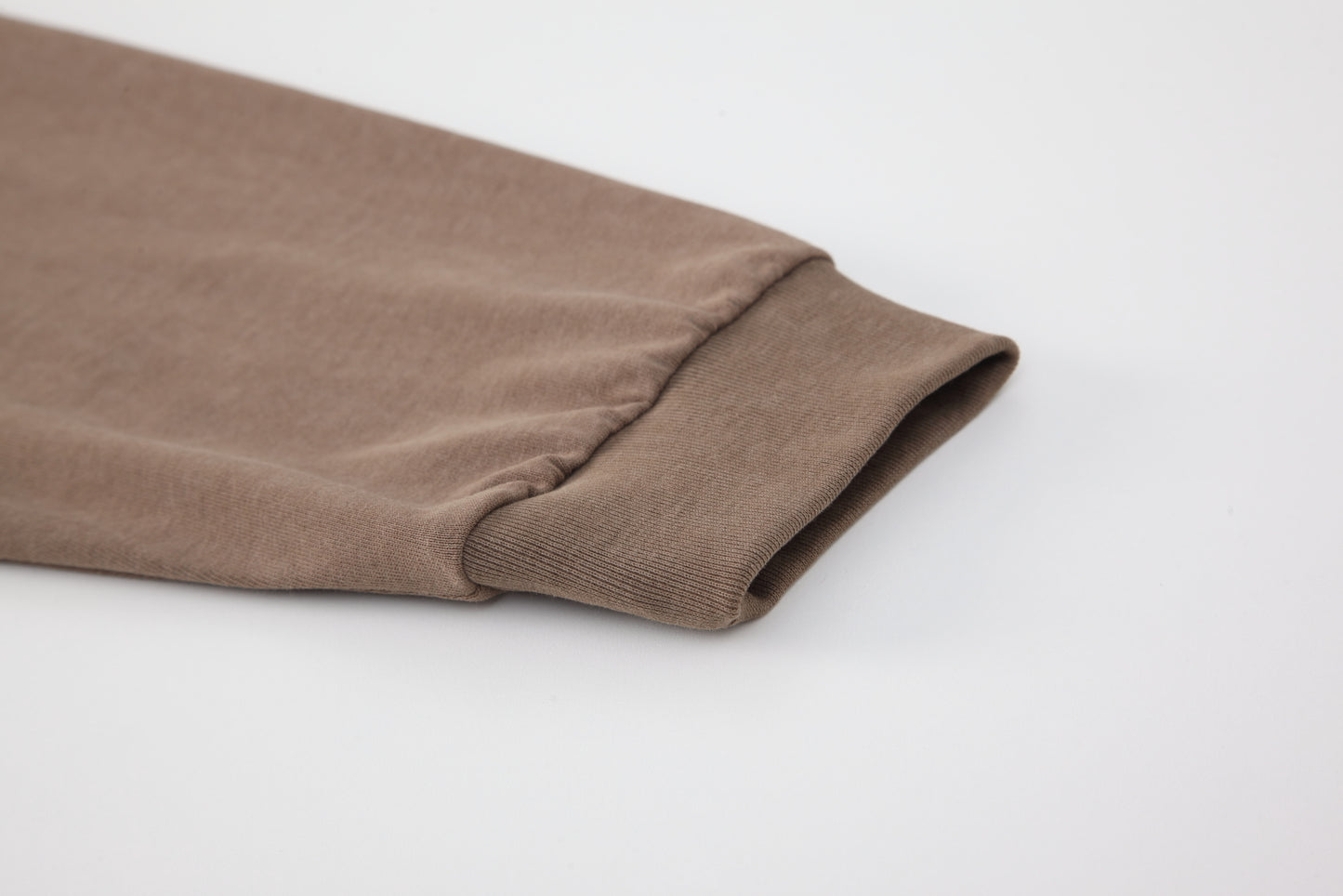 
                  
                    Dyed Washed Pocket LS Tee Brown【M22-T10br】
                  
                