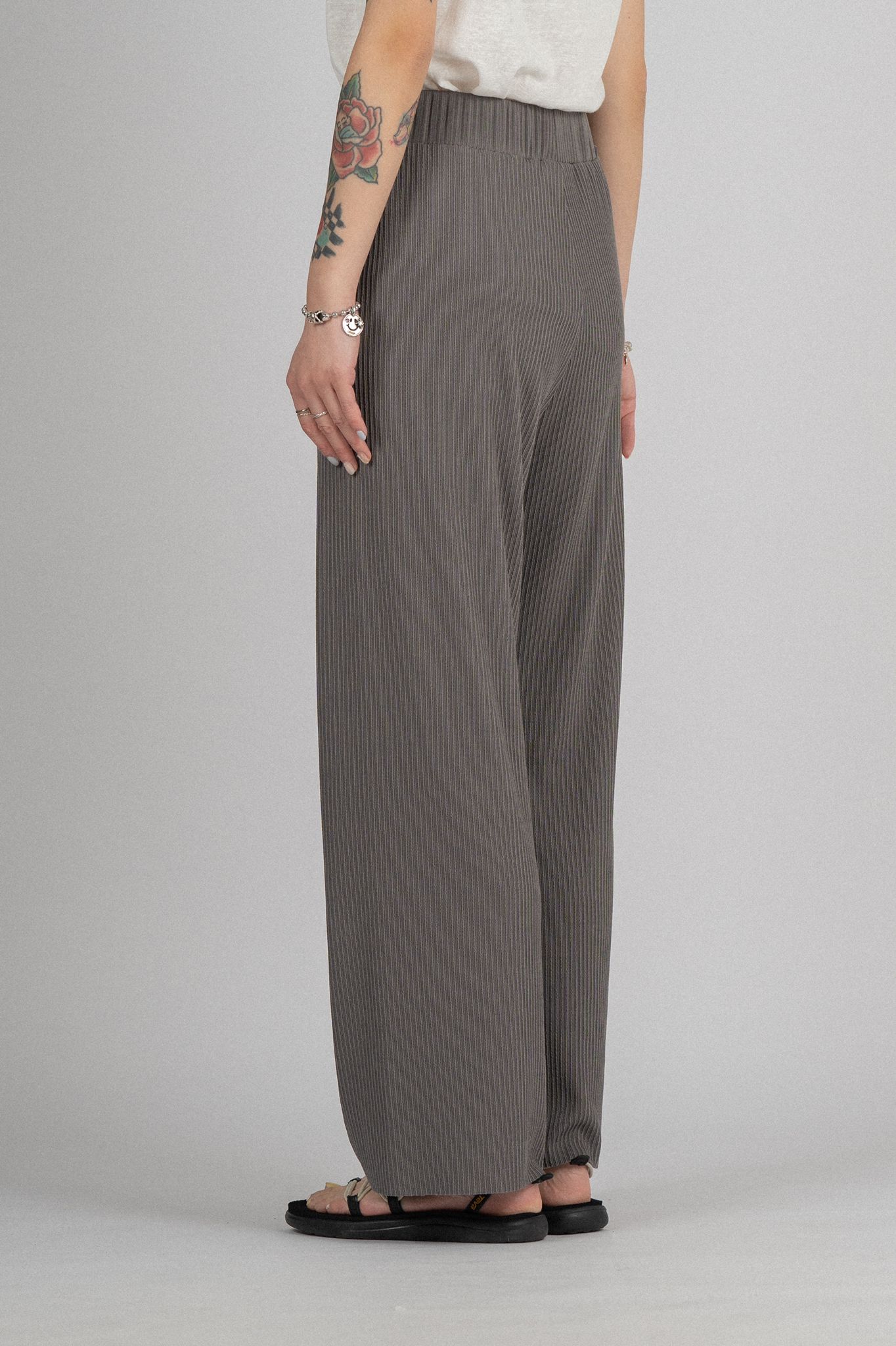 
                  
                    MS Wide Cut Casual Pants Grey【L21-41gy】
                  
                